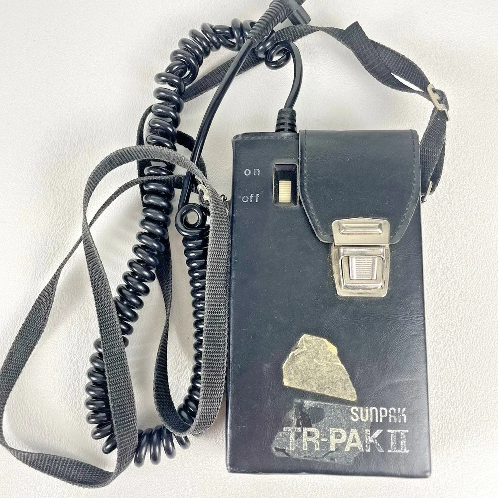 Vintage Sunpak IR-PAK II Camera Flash Battery Pack With Coiled Cord - Untested